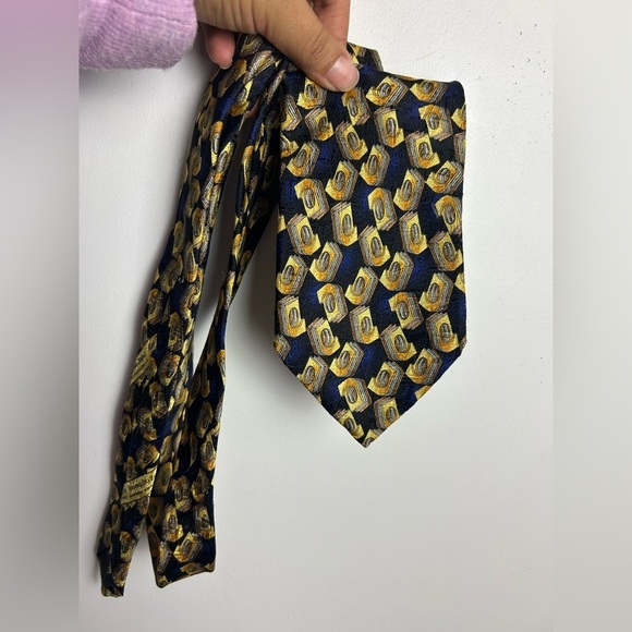 Ermenegildo Zegna Men 100% Silk Designer Blue and Gold Patterned Tie 60” Long
